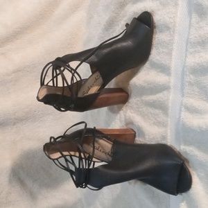 Splendid Black Leather Heels Size Medium 8